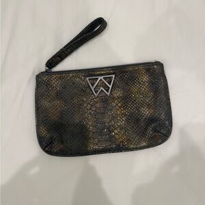 Kelly Wynne Chic Black and Gold Wristlet Clutch
